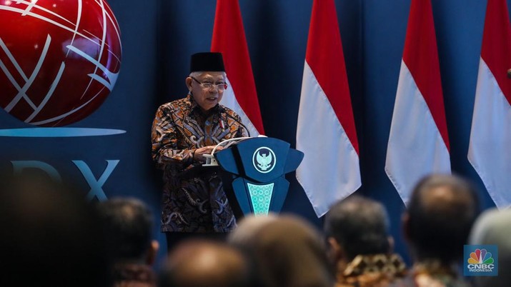 Wakil Presiden Republik Indonesia Ma'ruf Amin membuka Perdagangan BEI 2024 (CNBC Indonesia/Faisal Rahman)