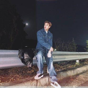 Lirik Lagu Railway - Bang Chan Stray Kids