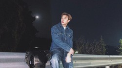 Lirik Lagu Railway - Bang Chan Stray Kids