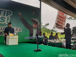 Petani Bandung Curhat soal Pupuk ke Cak Imin