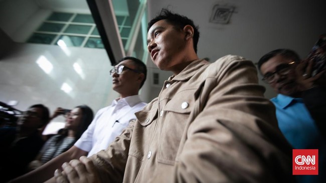 Cawapres nomor urut 2 Gibran Rakabuming mengaku siap menerima konsekuensi soal dugaan pelanggaran terkait pertemuannya dengan para kepala desa di Ambon, Maluku.