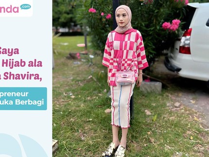 Intip Gaya Outfit Hijab ala Nadya Shavira, Bundapreneur yang Suka Berbagi