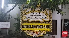 Karangan Bunga Jokowi hingga Anies Berjejer di Rumah Duka Rizal Ramli