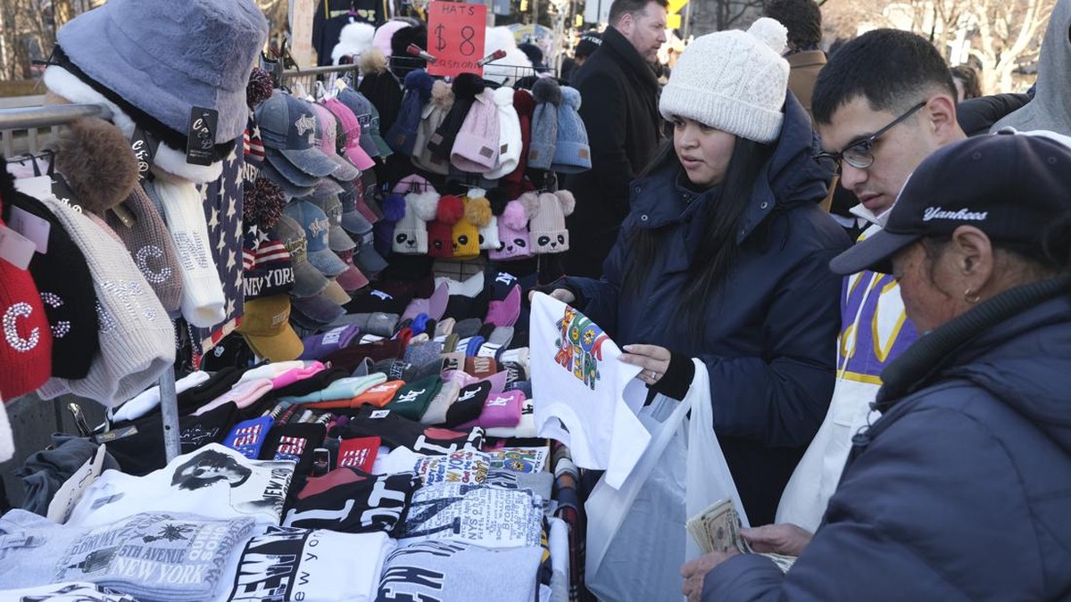 FOTO: Tak Ada Lagi Penjual Suvenir Murah di Jembatan Brooklyn New York