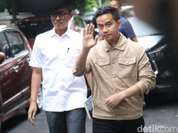 Gibran Tiba di Bawaslu Jakpus, Bakal Klarifikasi Pembagian Susu di CFD