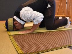 Cegah Krisis Budaya, Jepang Sulap Tatami Jadi Sajadah Salat