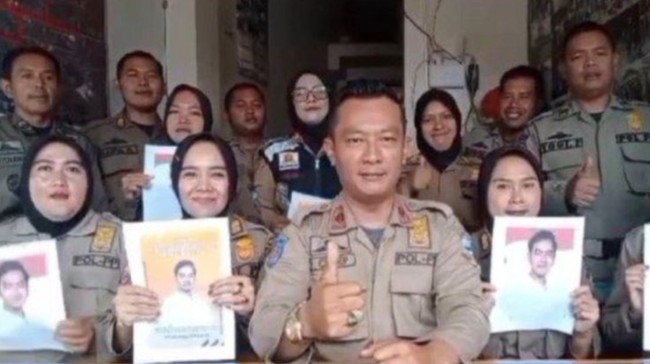 Kasatpol PP Garus Usep Basuki mengklaim telah menjatuhkan sanksi berupa skorsing kepada anggota yang terekam dalam video mendukung Gibran.