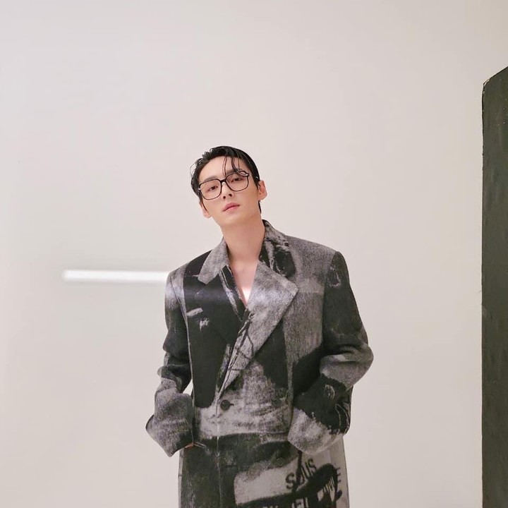 <p>Lalu ada member boygroup SF9 Zuho. Ia berhasil meraih peringkat 20 dalam daftar ini. (Foto: Instagram @zuuuuu_oh)</p>