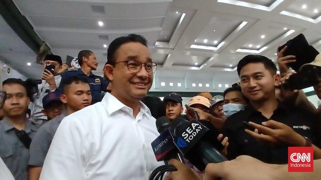 Anies Baswedan tak mempersoalkan Presiden Jokowi bertemu empat mata dengan Menteri Pertahanan yang juga calon presiden Prabowo Subianto pada Jumat (5/1) malam.