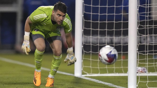 Calon pemain naturalisasi Timnas Indonesia Maarten Paes gagal menghadirkan kemenangan bagi FC Dallas dalam lanjutan Major League Soccer (MLS).