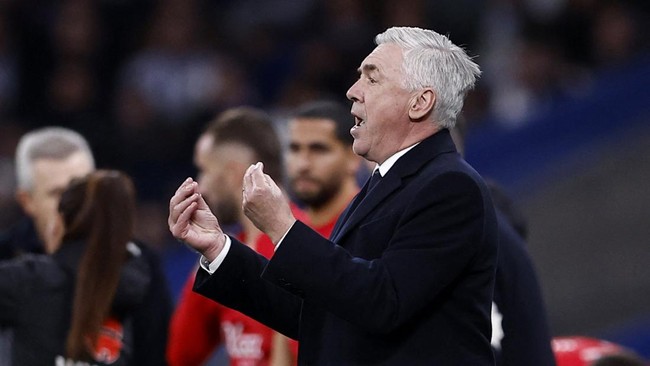 Pelatih Real Madrid Carlo Ancelotti menilai gelaran Liga Spanyol seharusnya dihentikan dampak banjir bandang yang melanda wilayah Valencia.