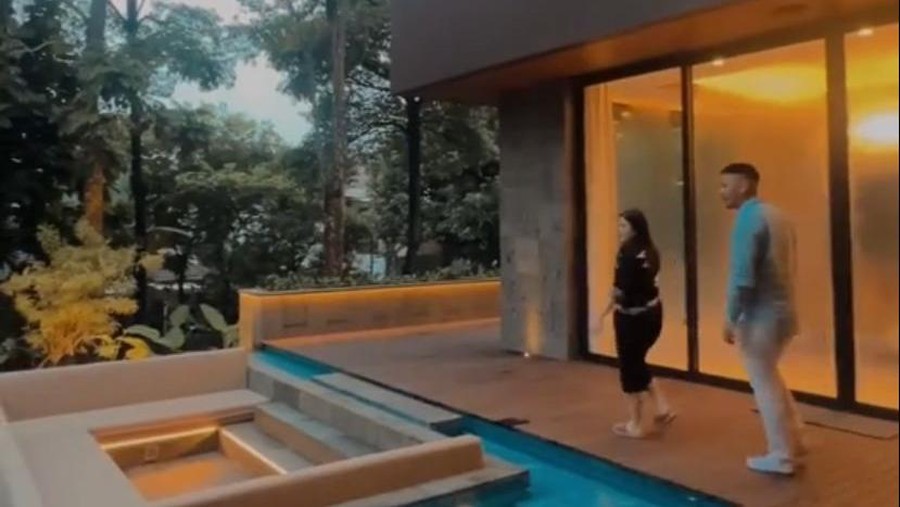 Rumah Valencia Tanoe dan Kevin Sanjaya