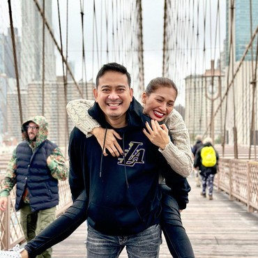 7 Potret Harmonis Tata Janeeta & Brotoseno 3 Tahun Menikah