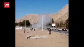 VIDEO: Dua Serangan Bom Guncang Iran, 95 Orang Tewas