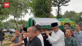 VIDEO: Pemakaman Rizal Ramli di TPU Jeruk Purut
