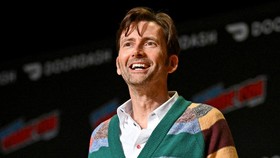 Bintang Doctor Who, David Tennant Jadi Host BAFTA Awards 2024