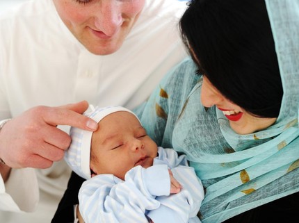 5 Doa Menjenguk Bayi Baru Lahir agar Anak Saleh dan Cerdas