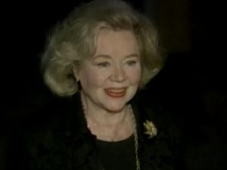 Glynis Johns Meninggal Dunia Pada Usia 100 Tahun