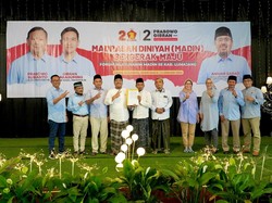 Terima Dukungan Prabowo-Gibran di Lumajang, Gus Sadad Didaulat Jadi Bapak Madin