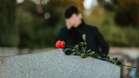 Empat RS Diduga Tolak Pasien, Irene Sokoy dan Bayinya Wafat