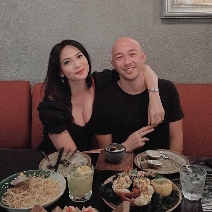 <p>Kinaryosih kerap membintangi sinetron dan film Tanah Air sejak 2003 silam. Pada Maret 2011, ia mengakhiri masa lajang dengan menikah bersama Brett Money di Australia. (Foto: Instagram @kinaryosihmoney)</p>