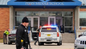 Siswa Pelaku Penembakan di SMA Iowa AS Tewas Imbas Luka Tembak