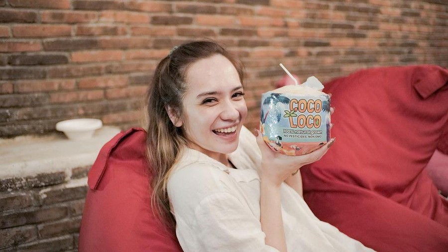Putri Anne Putri Anne