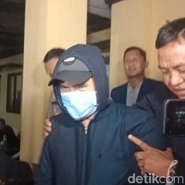 Terpopuler: Saipul Jamil Dijenguk Keluarga hingga Christian Oliver Kecelakaan Pesawat