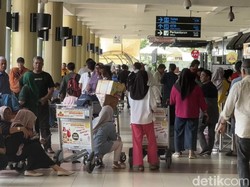 Bandara Minangkabau Ditutup Buntut Gunung Marapi Erupsi