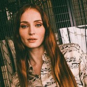 Baru Bercerai, Sophie Turner Punya Pacar Baru Seorang Bangsawan? Intip Profilnya!
