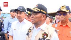 VIDEO: Muhadjir Datangi Lokasi Tabrakan KA: Pemerintah Berduka Cita