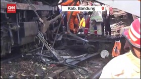 VIDEO: Polisi Sebut Kondisi Masinis KA Turangga Terjepit