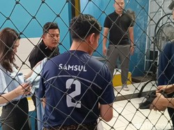 Aksi Gibran Main Futsal Bareng Raffi Ahmad-Cristian Gonzales