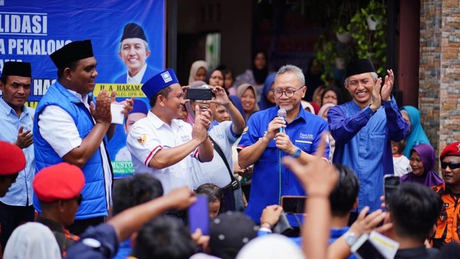 Jelang Pemilu 2024, Ketua Umum PAN Zulkifli Hasan optimis bahwa Prabowo Subianto-Gibran Rakabuming akan mendapat suara yang banyak di Jawa Tengah.