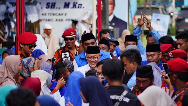 PAN bersama capres Prabowo Subianto sama-sama ingin melanjutkan beragam program Presiden Joko Widodo yang sudah berjalan selama ini, seperti BLT dan PKH.