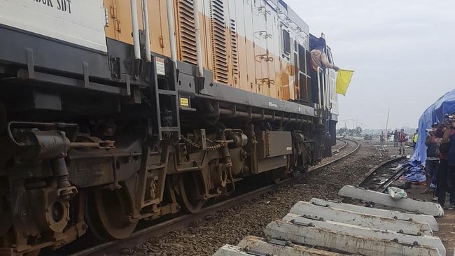 PT KAI memastikan jalur kecelakaan KA Turangga dan KRL Bandung yakni antara Stasiun Haurpugur-Stasiun Cicalengka sudah sudah steril dan dapat dilalui.
