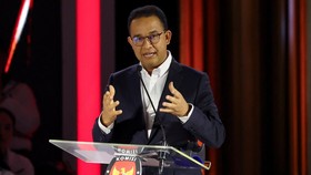 Anies saat Debat: Kenaikan Gaji TNI-Polri Mungkin karena Pemilu