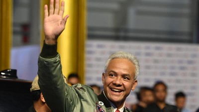 Ganjar Pranowo menyinggung perseteruan global antara Amerika Serikat dan China hingga kebutuhan rudal hipersonik dalam debat ketiga Pilpres 2024.