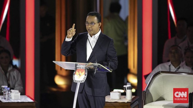 Calon presiden nomor urut 1 Anies Baswedan kembali menyerang calon presiden nomor urut 2 Prabowo Subianto soal Kerjasama Selatan-Selatan (KSS).