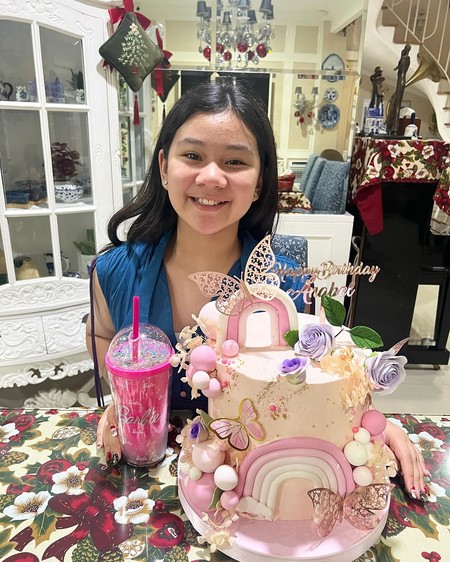 Katta olchamli mushuk