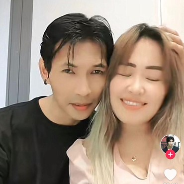 Bongkar Urusan Ranjang, Pinkan Mambo Ngaku Berhubungan Intim 10 Kali Sehari