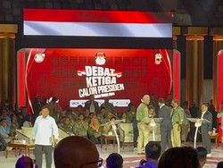 Tak Ada Salaman Antara Prabowo dan Anies Usai Debat Ketiga Pilpres