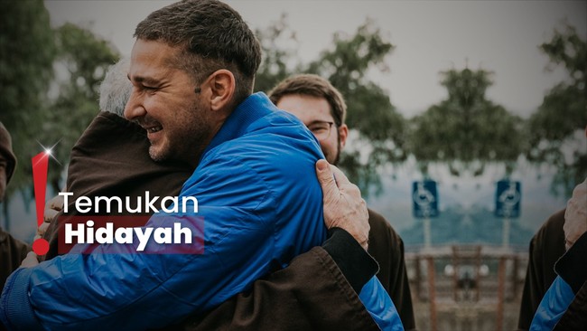 Ingin Jadi Diakon Gereja Katolik, Shia LaBeouf Terima Sakramen Krisma