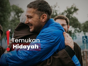Ingin Jadi Diakon Gereja Katolik, Shia LaBeouf Terima Sakramen Krisma