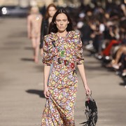 Semua yang Perlu Kamu Tahu dari Paris Haute Couture Week 2024, Han So Hee Hadir?
