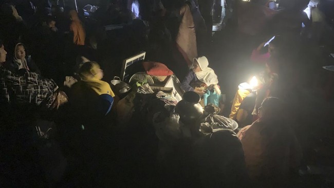 FOTO: Ribuan Rohingya Homeless Lagi Usai Kebakaran Kamp di Bangladesh