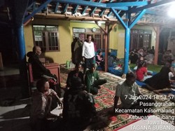 Ratusan Warga Diungsikan Imbas Longsor di Cipondok Subang