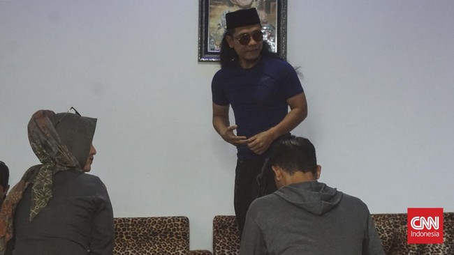 Bawaslu Kabupaten Pamekasan memeriksa Miftah Maulana Habiburrahman alias Gus Miftah, di Purwomartani, Kalasan, Sleman, DIY, Senin (8/1) siang.