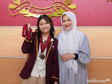 Kisah Aisha Kintan Raih Juara Menulis Essai di AS, Simak 3 Tips Parenting Ibundanya
