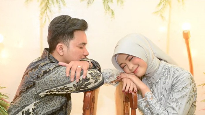 Kisah invisible string Novi dan suami